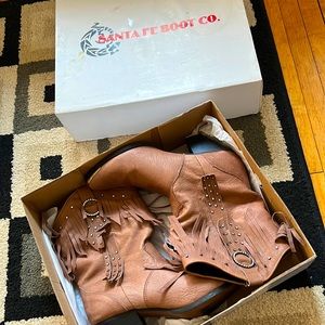 Brown cowgirl boots Size 9